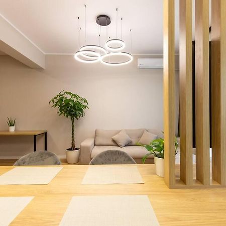 Elegant 2 Bedroom Retreat Bukarest Exterior foto
