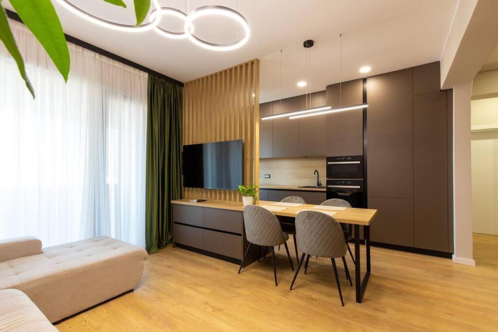 Elegant 2 Bedroom Retreat Bukarest Exterior foto