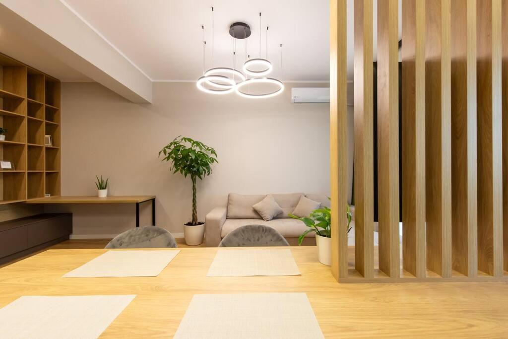 Elegant 2 Bedroom Retreat Bukarest Exterior foto